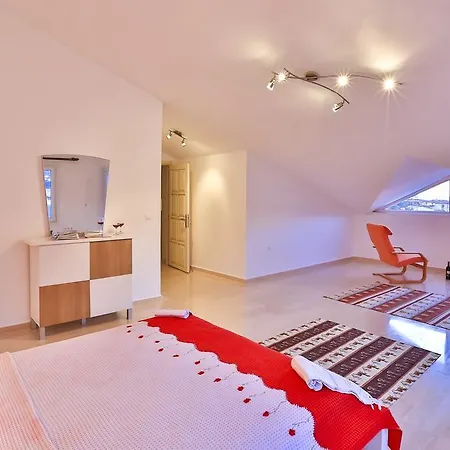 Apartment Lotus *